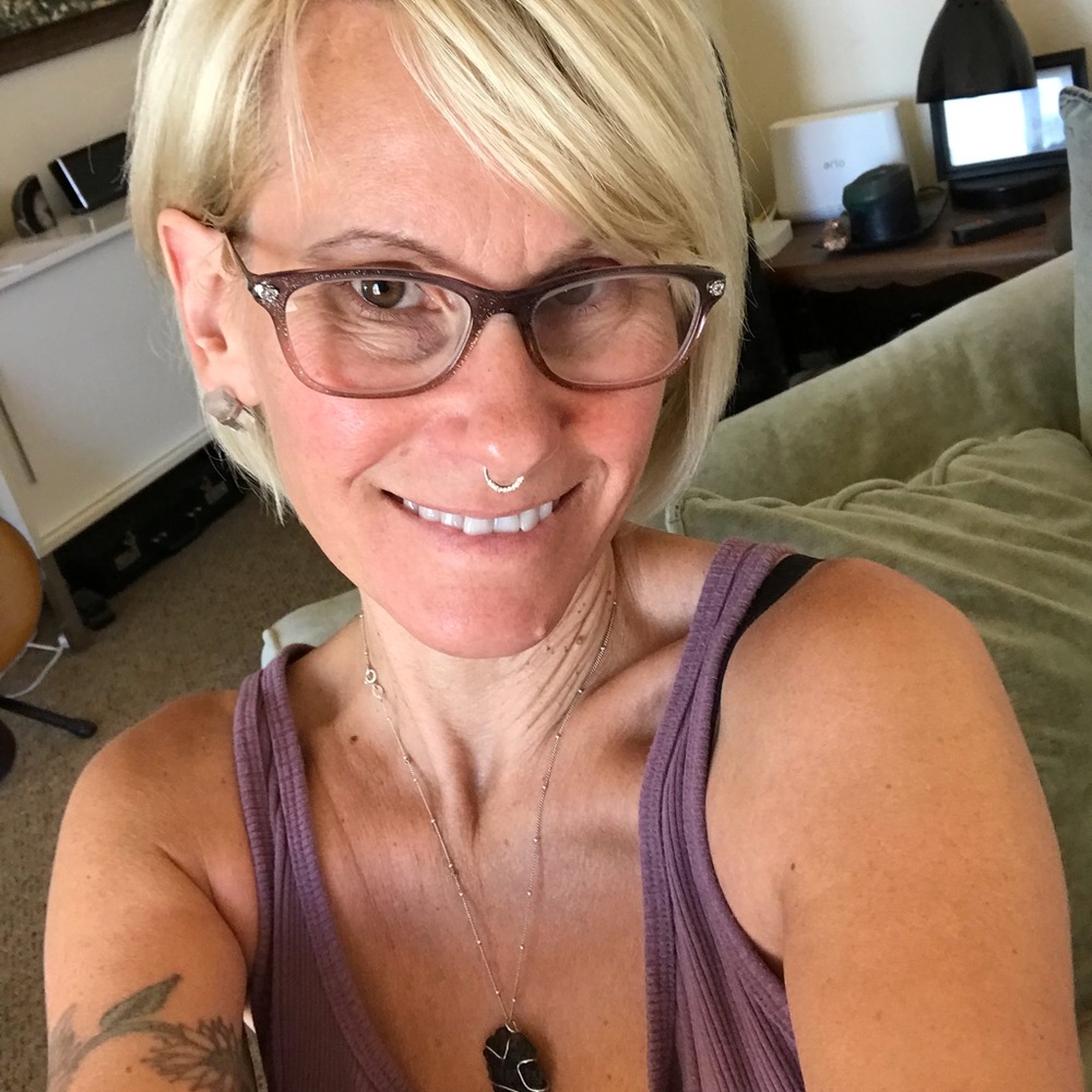 Meet your Posher, Sherry